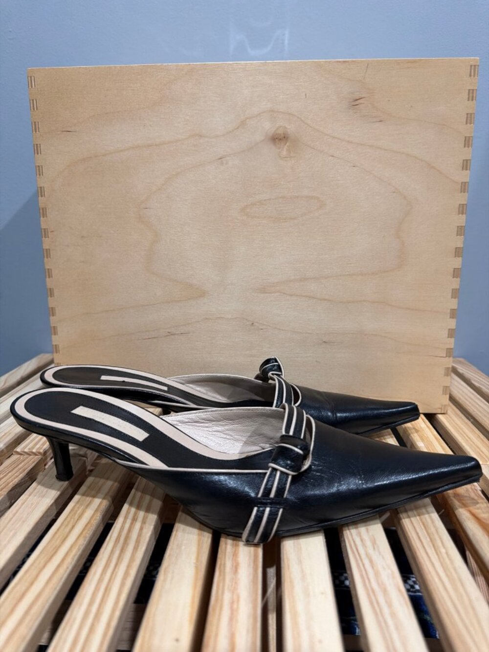 Studio Pollini Black Leather Knotted Mules Pointed Toe 375